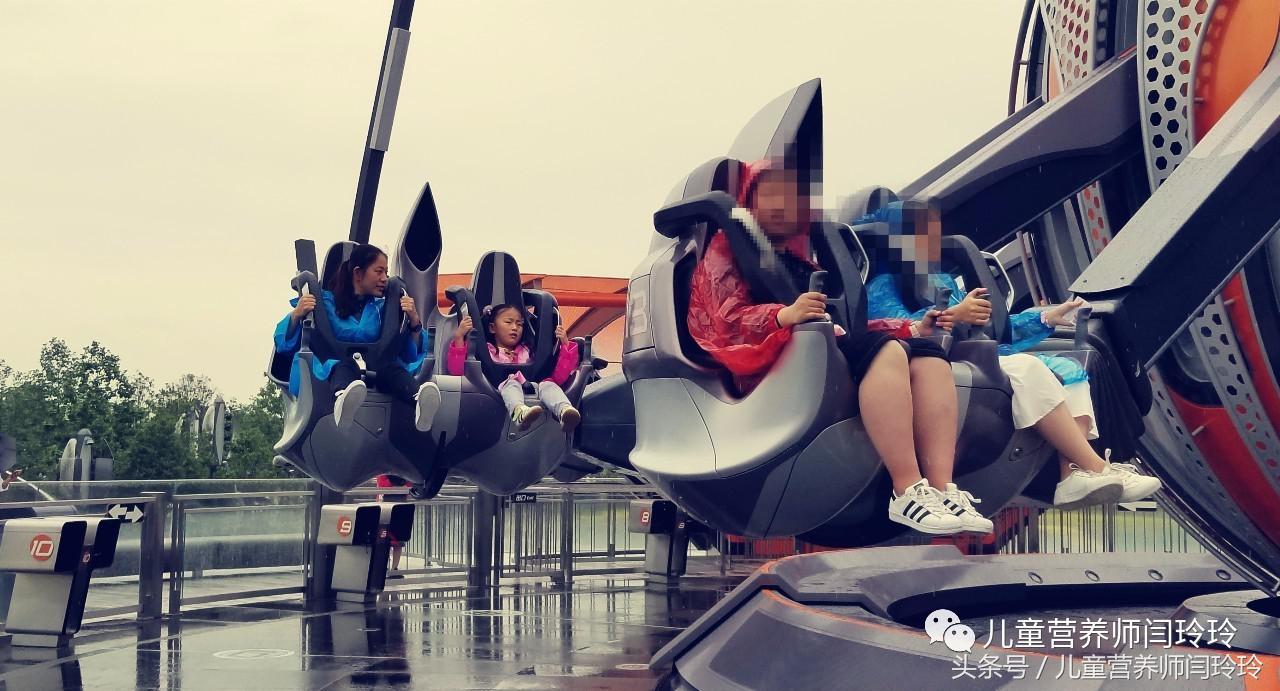 迪士尼实现小朋友们的公主梦,迪士尼是每个女孩的公主梦