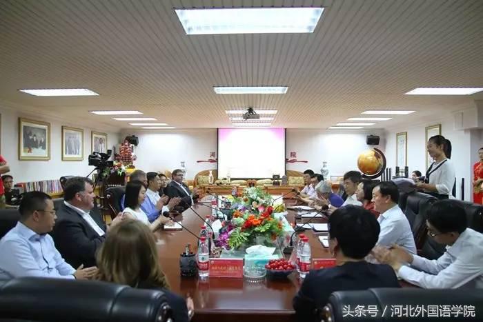 河北外国语学院发生的事,河北外国语学院国际化