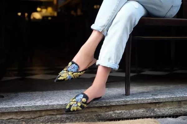 网红夏季百搭拖鞋,2019网红拖鞋夏