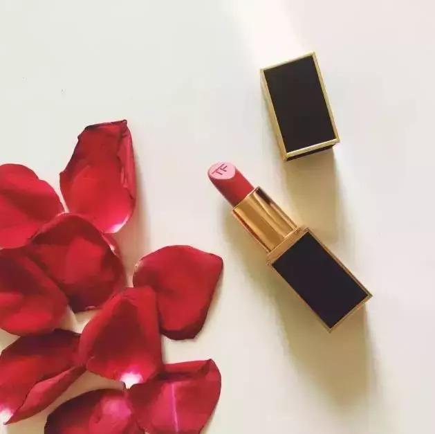 刘雯香奈儿口红,香奈儿全智贤同款口红