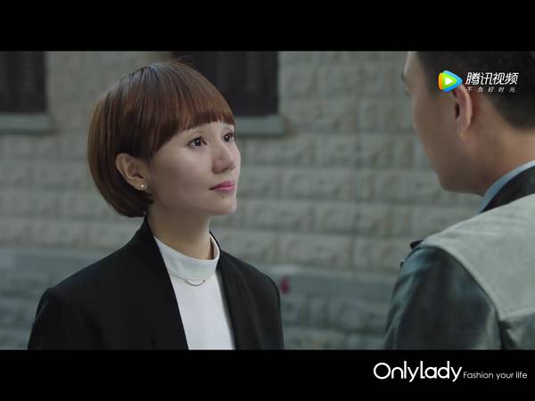 谁的前半生不曾爱错人穿错衣？子君的逆袭从这些单品开始