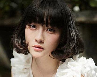 留刘海怎样避免额头冒痘,额头上长痘痘适合留什么刘海吗