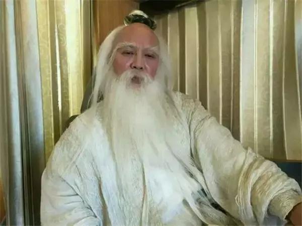 蓝天野一代经典姜子牙,蓝天野姜子牙仙风道骨