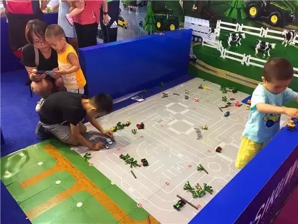 粑粑麻麻带娃去哪里玩,粑粑麻麻带娃去旅行