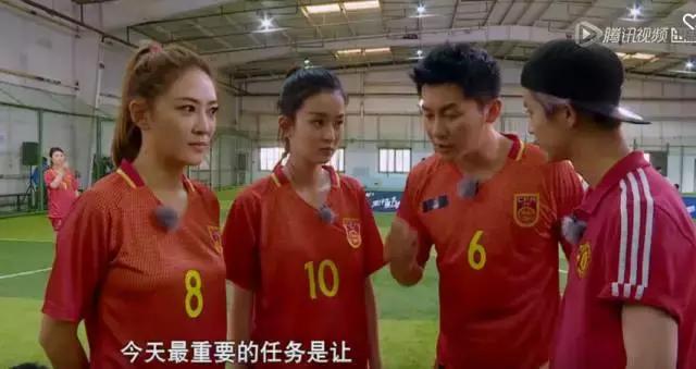 鹿晗约吧大明星,鹿晗关晓彤2017新年愿望