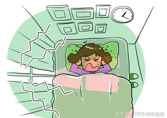 每天清晨楼上都有高跟鞋和拖家具的噪声，他只能出大招了！卡尔科学实验室第354期