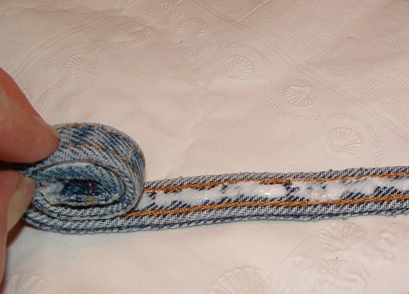 破旧牛仔裤如何废物利用,旧的牛仔裤怎么变废为宝