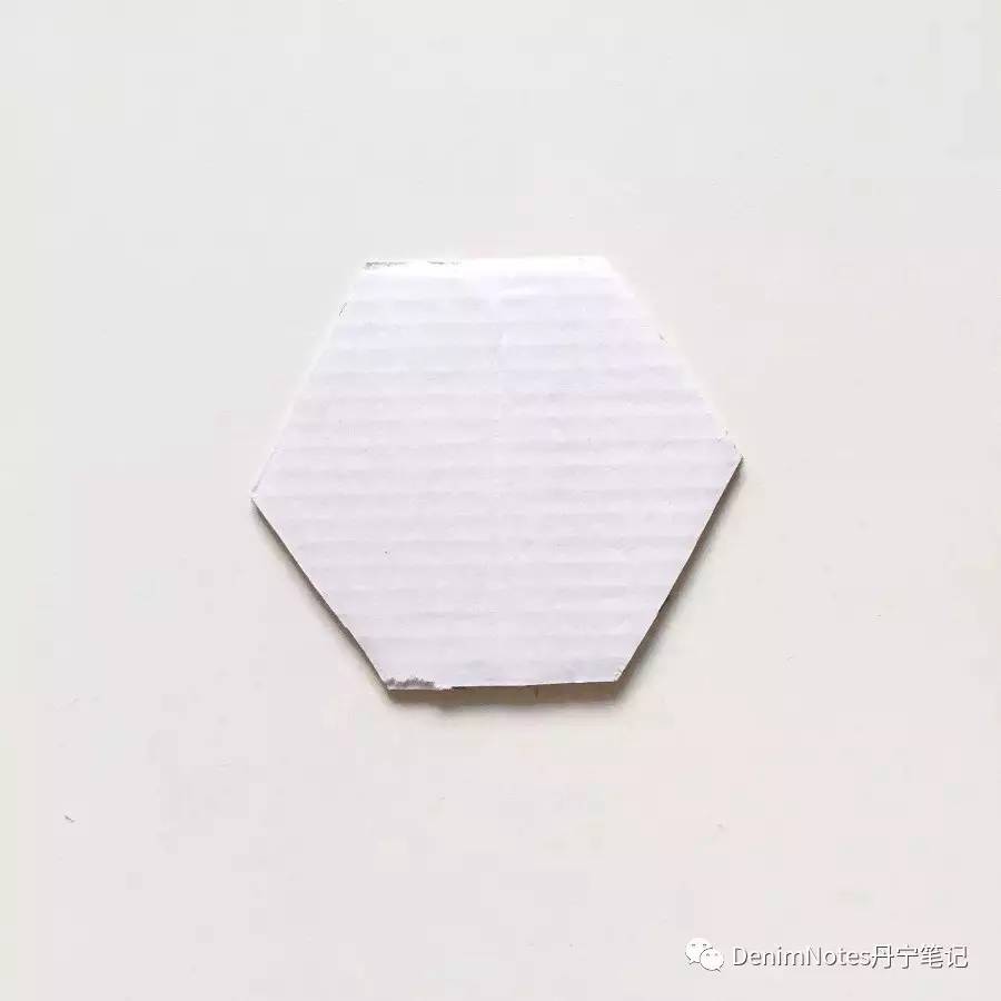 破旧牛仔裤如何废物利用,旧的牛仔裤怎么变废为宝