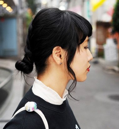 齐肩短发盘头发的简单方法,烫的齐耳短发怎样盘好看