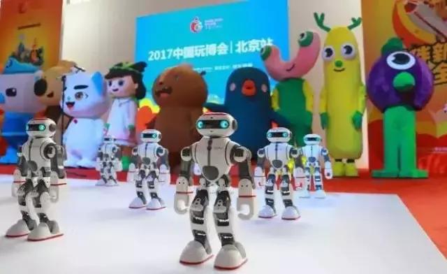 粑粑麻麻带娃去哪里玩,粑粑麻麻带娃去旅行