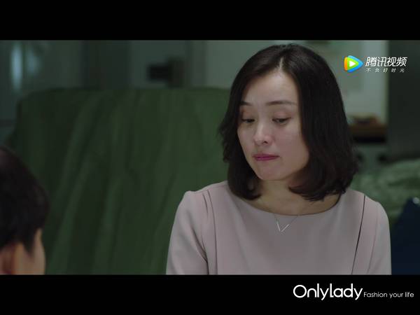 谁的前半生不曾爱错人穿错衣？子君的逆袭从这些单品开始