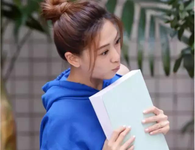 鹿晗约吧大明星,鹿晗关晓彤2017新年愿望