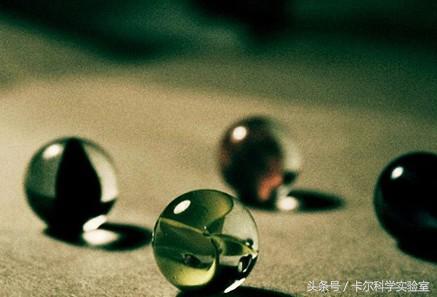 每天清晨楼上都有高跟鞋和拖家具的噪声，他只能出大招了！卡尔科学实验室第354期