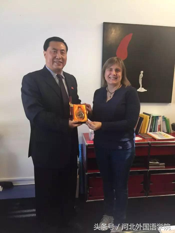 河北外国语学院发生的事,河北外国语学院国际化