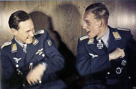 二战德国著名战斗机飞行员,二战德国飞行员冒死拯救敌军