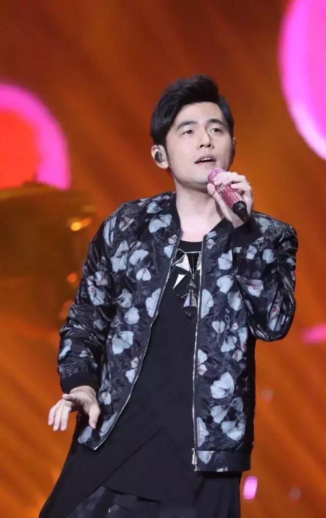 周杰伦个人近期采访视频,周杰伦成名之路专访