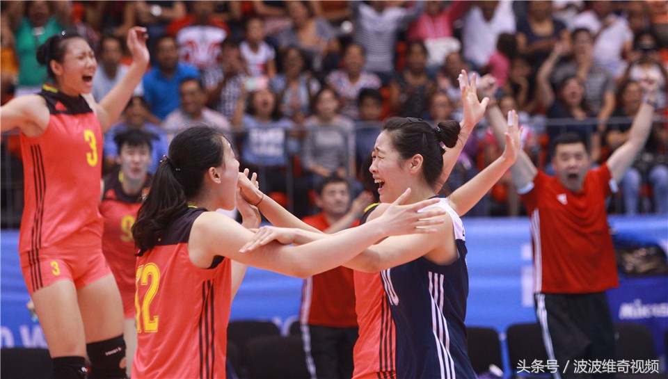 女排拦网7-19也能赢！国青双子星揽20+，小朱婷进攻差哪儿