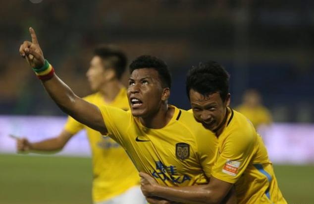 拉米雷斯两度扑救,拉米雷斯绝杀苏宁1-0