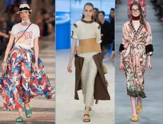 哇哇哇！中国大妈的澡堂拖成时尚标杆了？