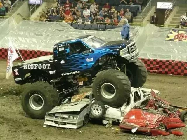 大脚怪比赛高难动作,大脚怪视频失误集锦