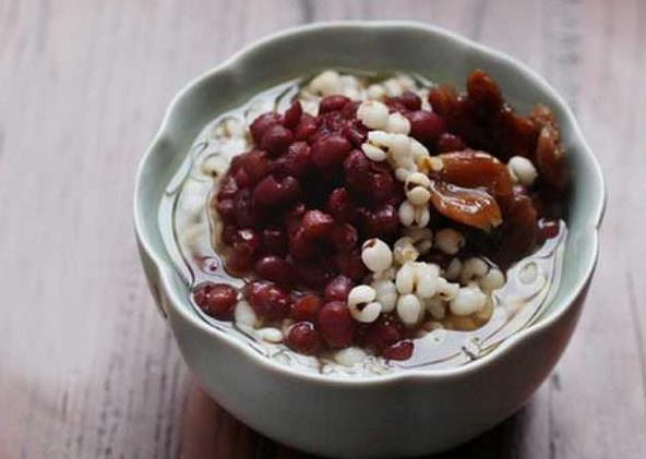 湿气越重，女人这处地方就会发生惊人的变化，关注了！