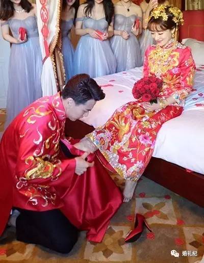 婚鞋买成X鞋，我妈让我别嫁了