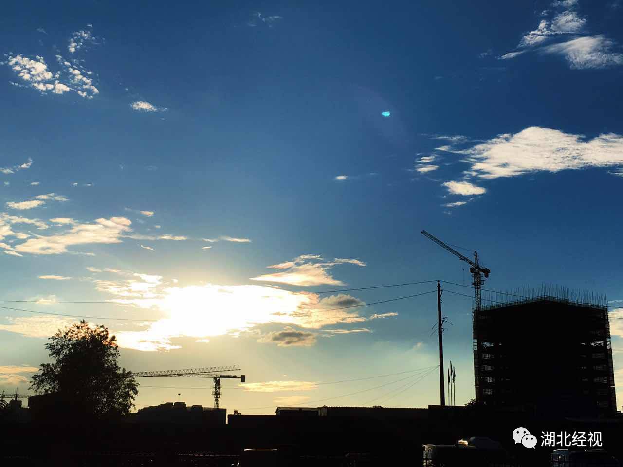 “武汉蓝”连日刷屏背后要防着这个尤其是小孩孕妇要特别关注