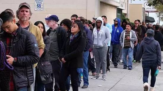 男子买彩票中了12个亿结果悲剧了,买彩票1个多月后才发现中了1514万