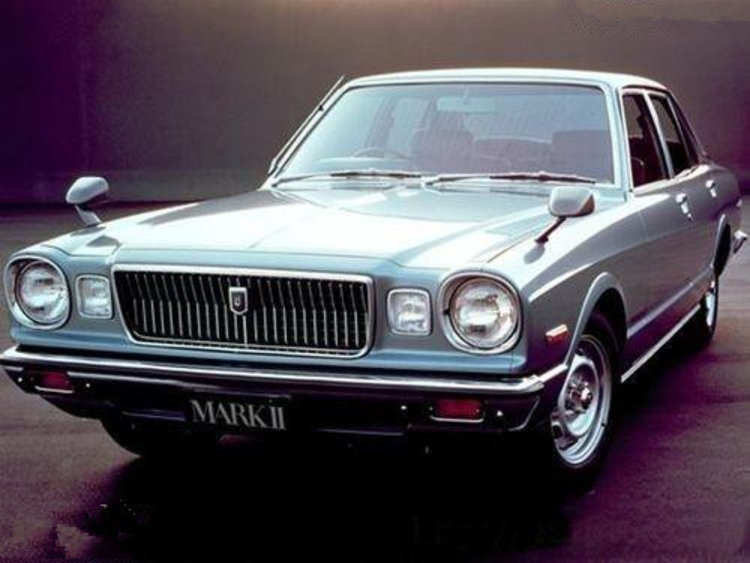 谈情怀还行，谈性能还差的远一些，锐志真的一蹶不振还是会奋起直追？