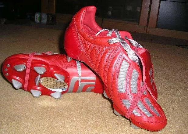 阿迪达斯致敬,阿迪达斯纪念鞋