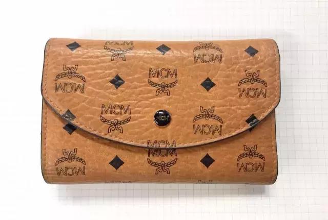 卷发棒？迷之糖果？闺蜜包包里原来有这么多宝贝？