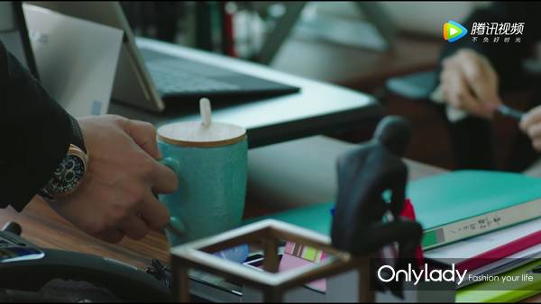 谁的前半生不曾爱错人穿错衣？子君的逆袭从这些单品开始