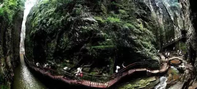 不输九寨沟的山东景点,不输九寨沟的湖