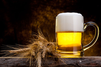 喝冰镇啤酒的关注事项,喝啤酒的8个禁忌人不宜喝