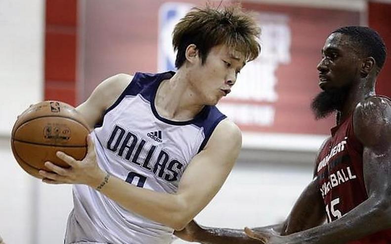 小牛队签下丁彦雨航,独行侠队拒绝布伦森合同