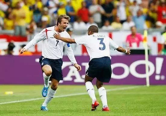 穿长袖打球的人,球场上穿什么球衣更帅