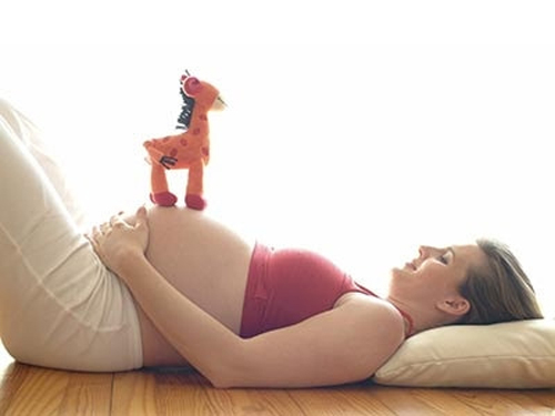 超快顺产3个动作,缓解分娩阵痛的6个动作