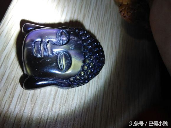 黑曜石牌真假鉴别,带彩虹眼的黑曜石有假货吗