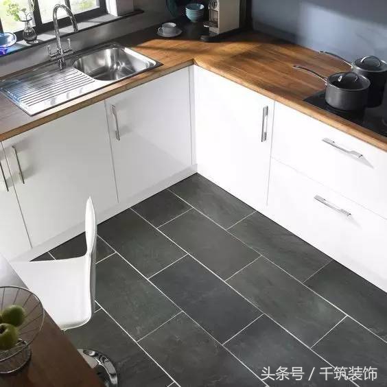 浅灰砖还是米黄砖好看,什么样的瓷砖用暖色大地砖