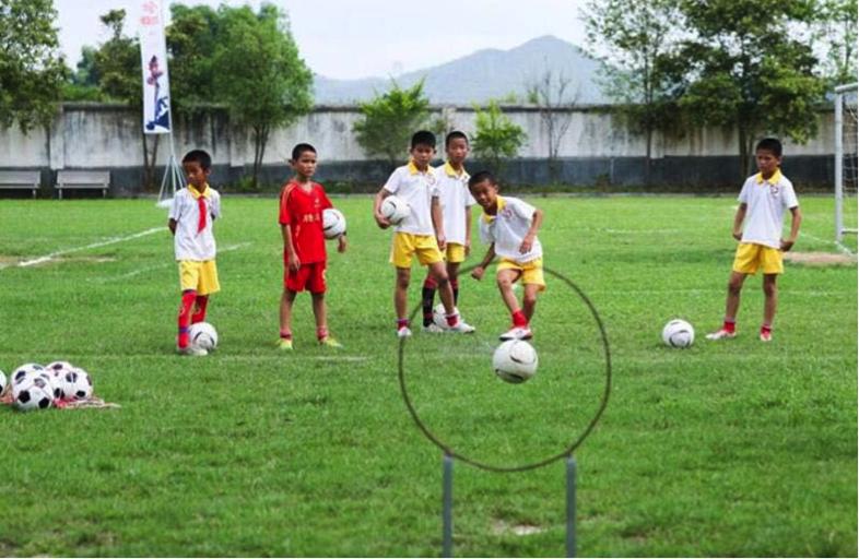 ac米兰对拜仁慕尼黑交锋纪录,拜仁ac米兰欧冠交手记录