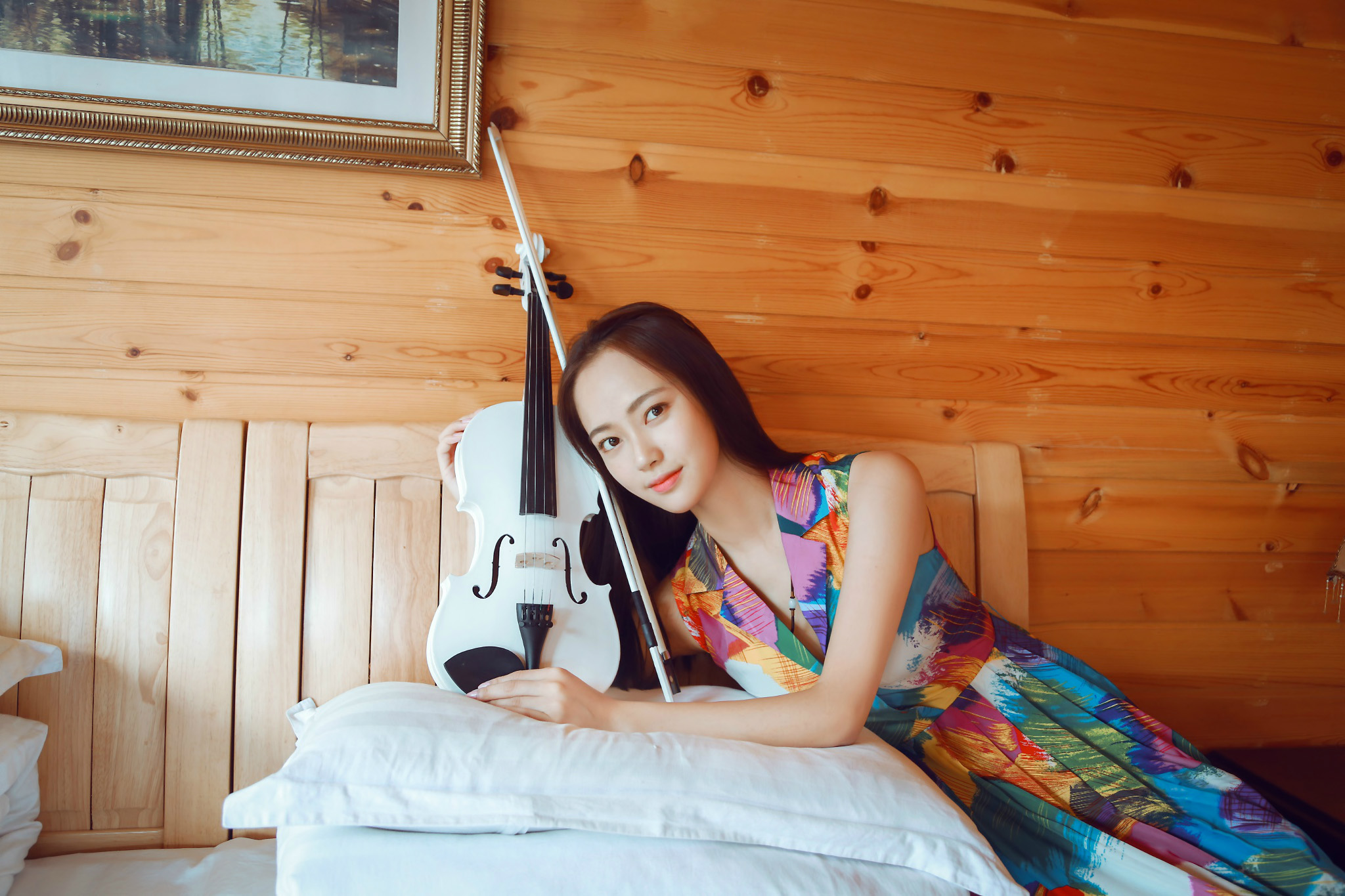 木屋里的小姑娘,围屋里的小姑娘