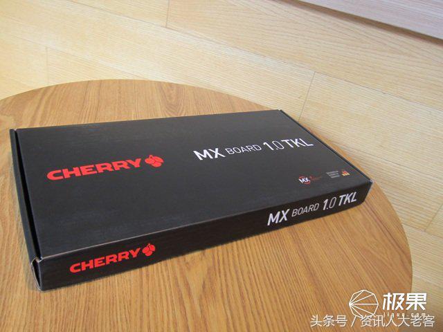 这就是“最正宗”的青轴了——CHERRYMXBOARD1.0TKL引发的思考