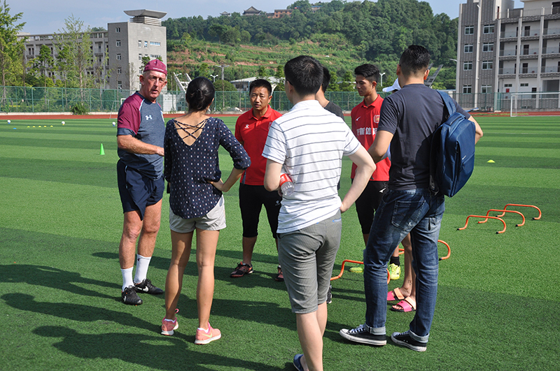 南充哪里有外教培训班,南充业余教练培训