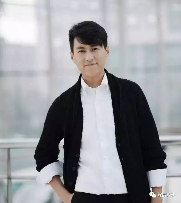 贺涵事业全面开挂，而真实的靳东又有什么样的故事？