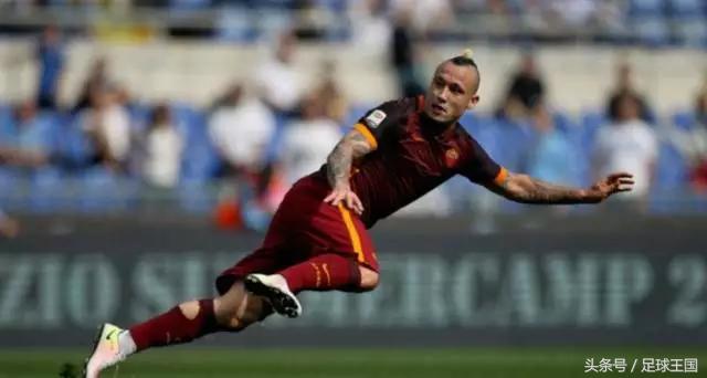 抽烟、烫头，玩世界波，红狼中场捍卫者纳因格兰曼联收了吧