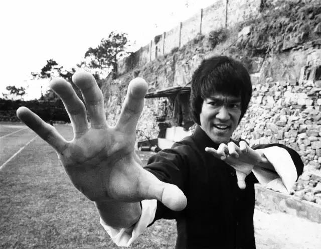 李小龙死50周年电影,李小龙死49周年纪念视频