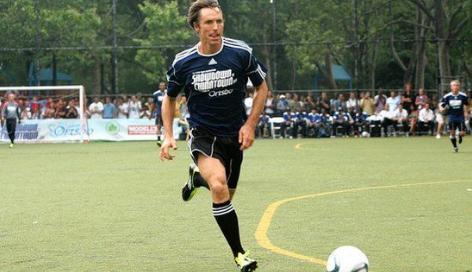 科比和梅西谁打篮球更厉害,科比和梅西打篮球谁厉害一些