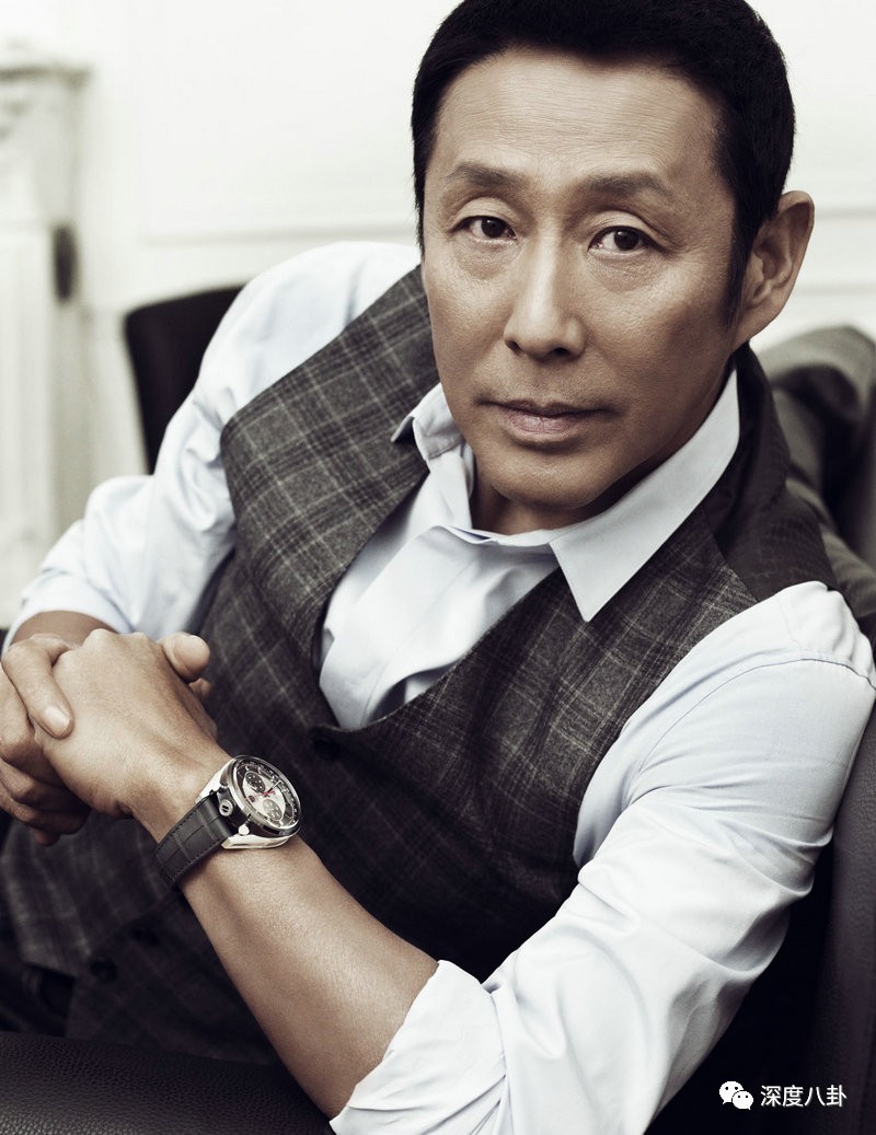 贺涵事业全面开挂，而真实的靳东又有什么样的故事？