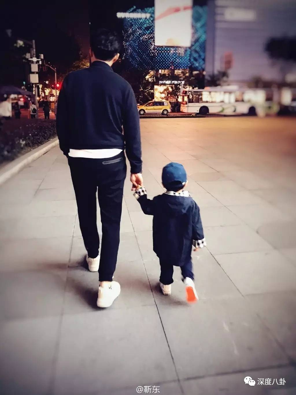 贺涵事业全面开挂，而真实的靳东又有什么样的故事？