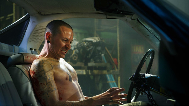 怀念林肯公园贝宁顿,致敬林肯公园主唱贝宁顿